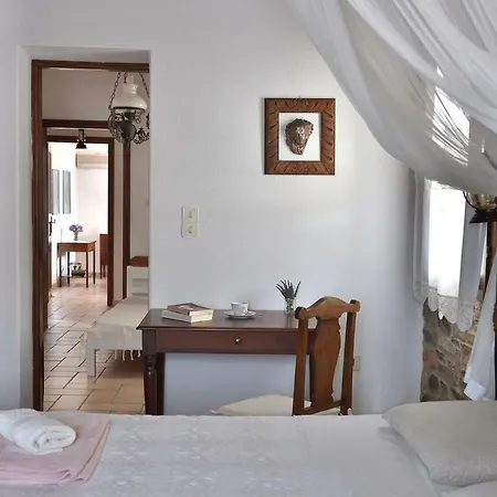 Kolymbithres Seaside Villa *