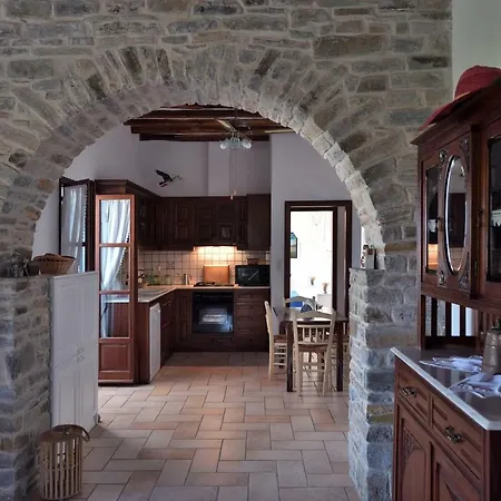 Kolymbithres Seaside Villa