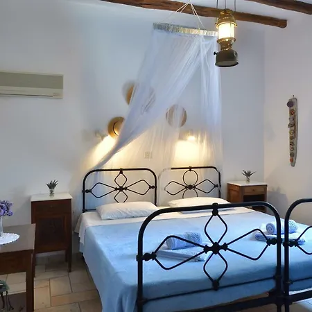 Villa Kolymbithres Seaside *